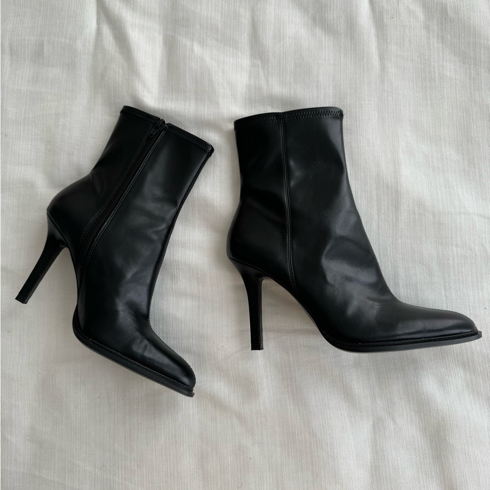 Women’s Black Faux Leather Booties NWOT